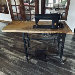 Singer commercial sewing  machine 
