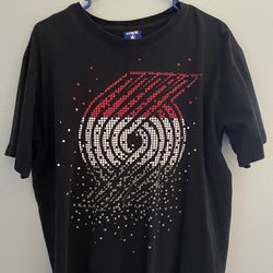 UNK Portland Trailblazers graphic T