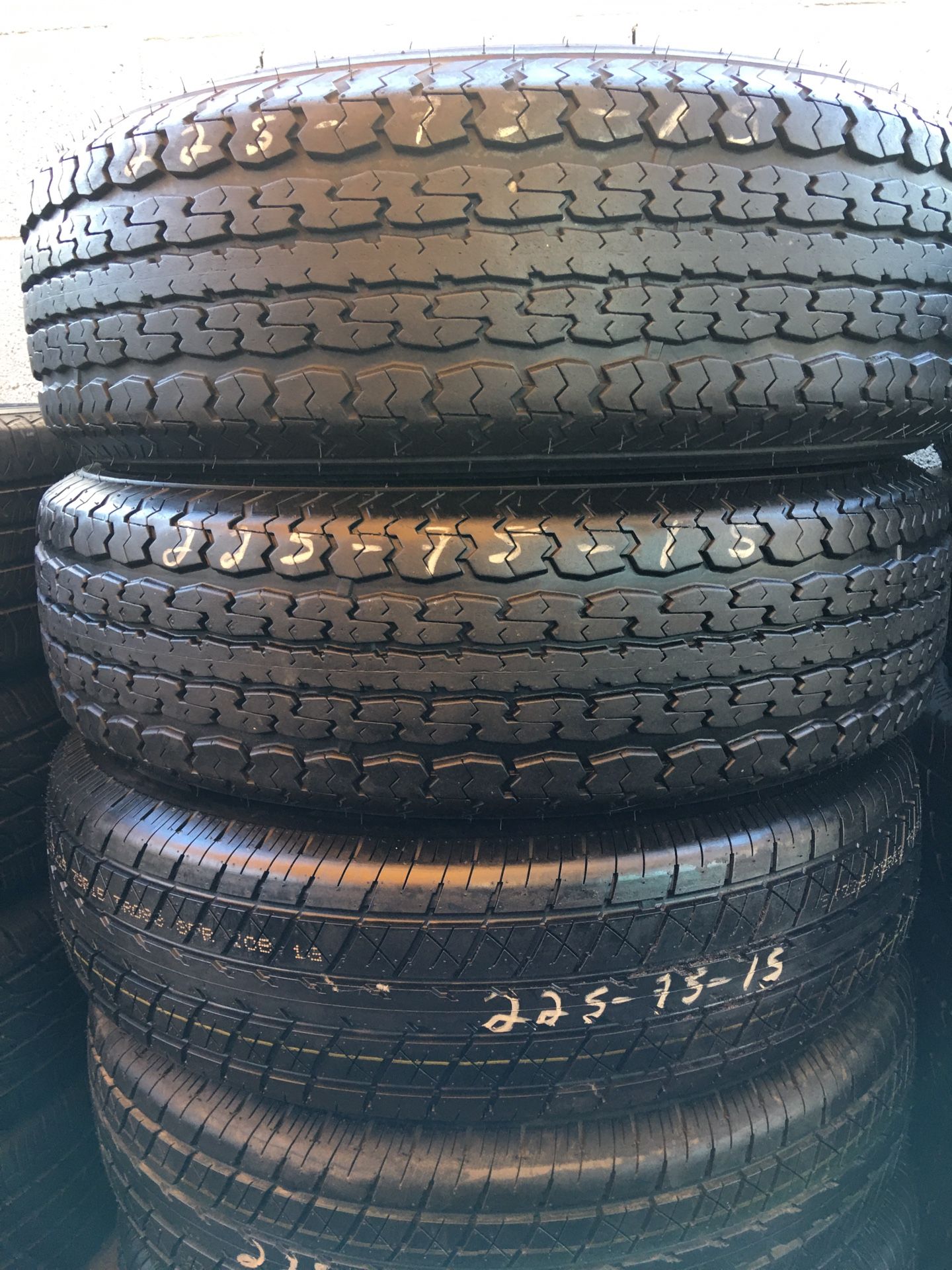 (15) 225 75 15 Used Trailer Tires Excellent Condition Installation ST