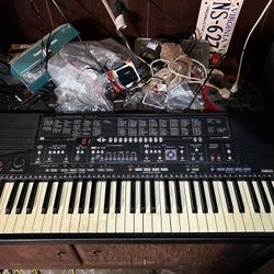 Yamaha PSR-410 Keyboard Synthesizer, 61 Keys Tested