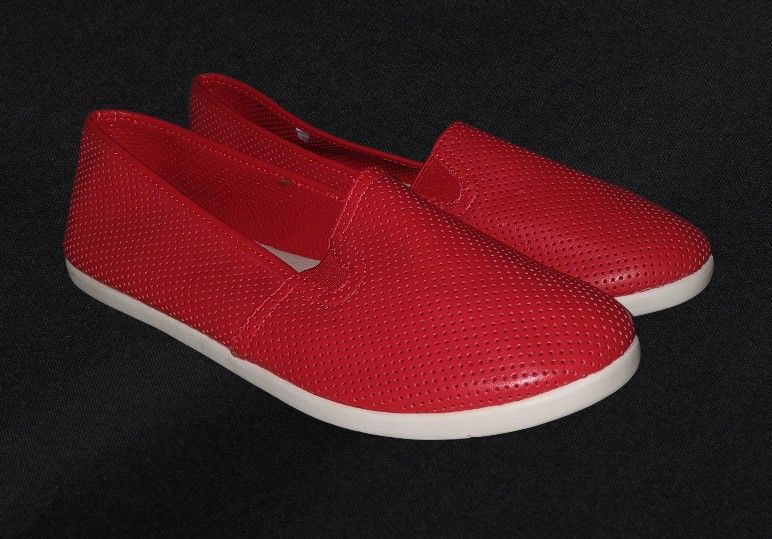 Airwalk Red Slip Ons Women's 7.5