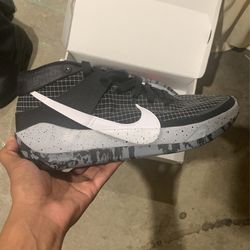 KD13 “Oreo” BLACK/WHITE WOLF GREY SIZE 12 M *BOX INCLUDED*