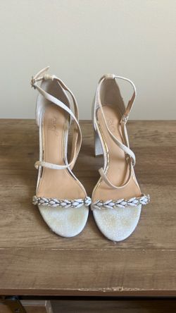 White Badgley Mischka heels size 7