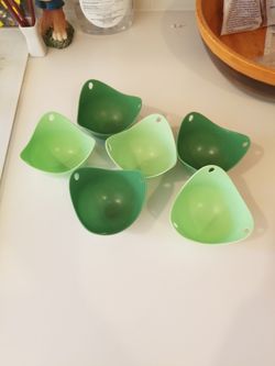 Six (6) Silicone Egg Poachers