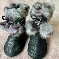 Stuart Weitzman Boots New! Size 4 months