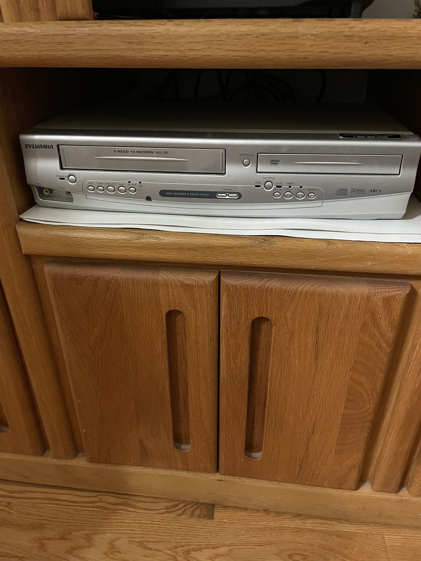 Sylvania Cassette and DVD Player