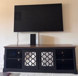 Hisense 65” tv