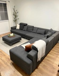 Beautiful like new Dania Sectional couch