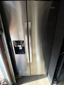 Refrigerator whirlpool