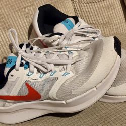 Nike Women's Run Swift 3 running shoes Size 8.5