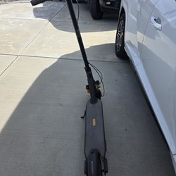 Ninebot 30GP electric scooter (practically new)