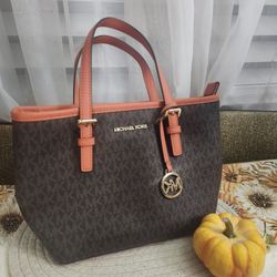 ✨ Michael Kors Jet Set Travel Medium Tote – Brown/Coral ✨
