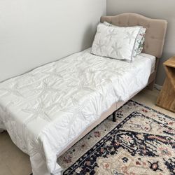 Twin Beds - With Bedding Included