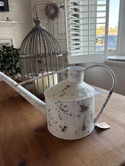 Shabby chic water canteen