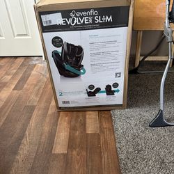 Evenflo 360 car seat