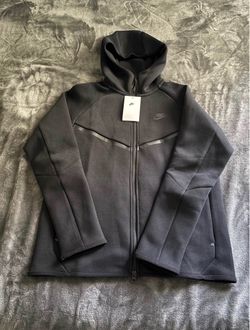 Nike tech