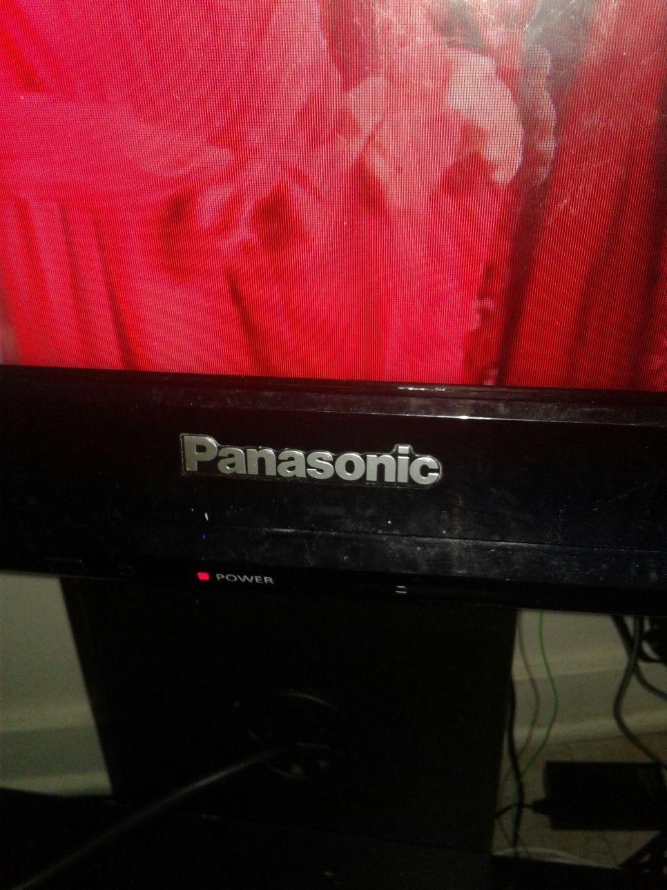 32 inch Panasonic tv with remote