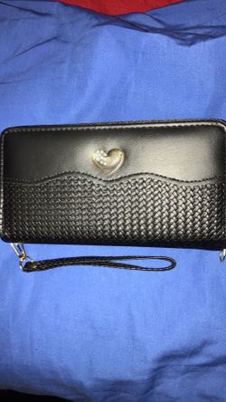 Black heart wallet
