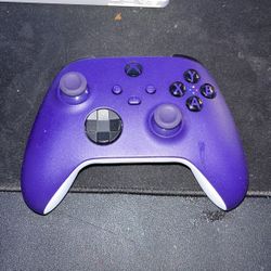 Purple Xbox Controller 