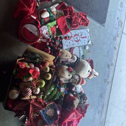 Red Theme Christmas Decoration 