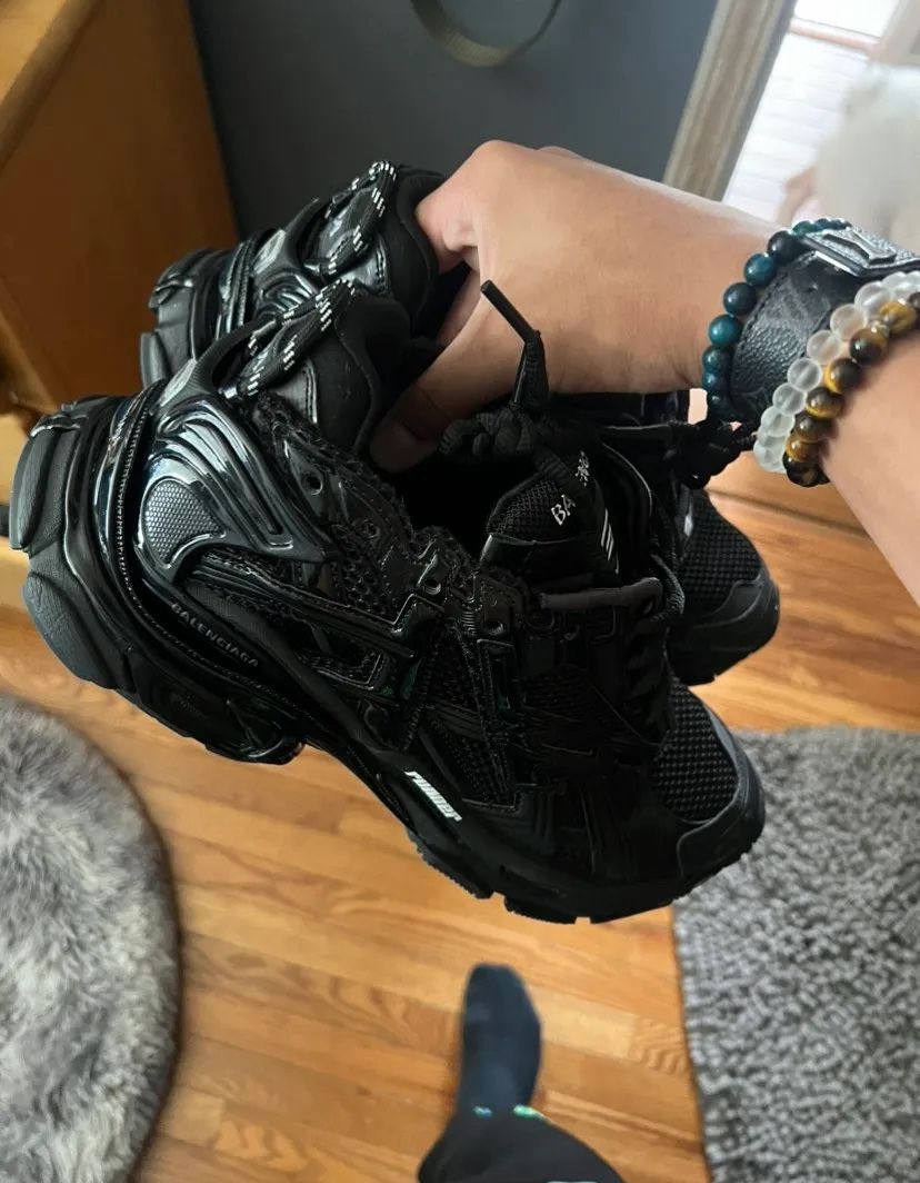 Black balenciaga