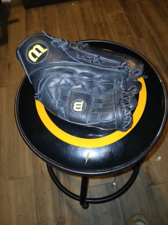 Baseball Blove
