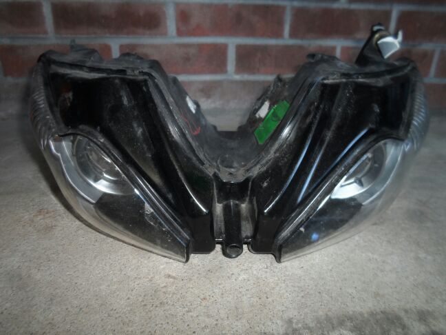 Triumph Daytona 675 headlight