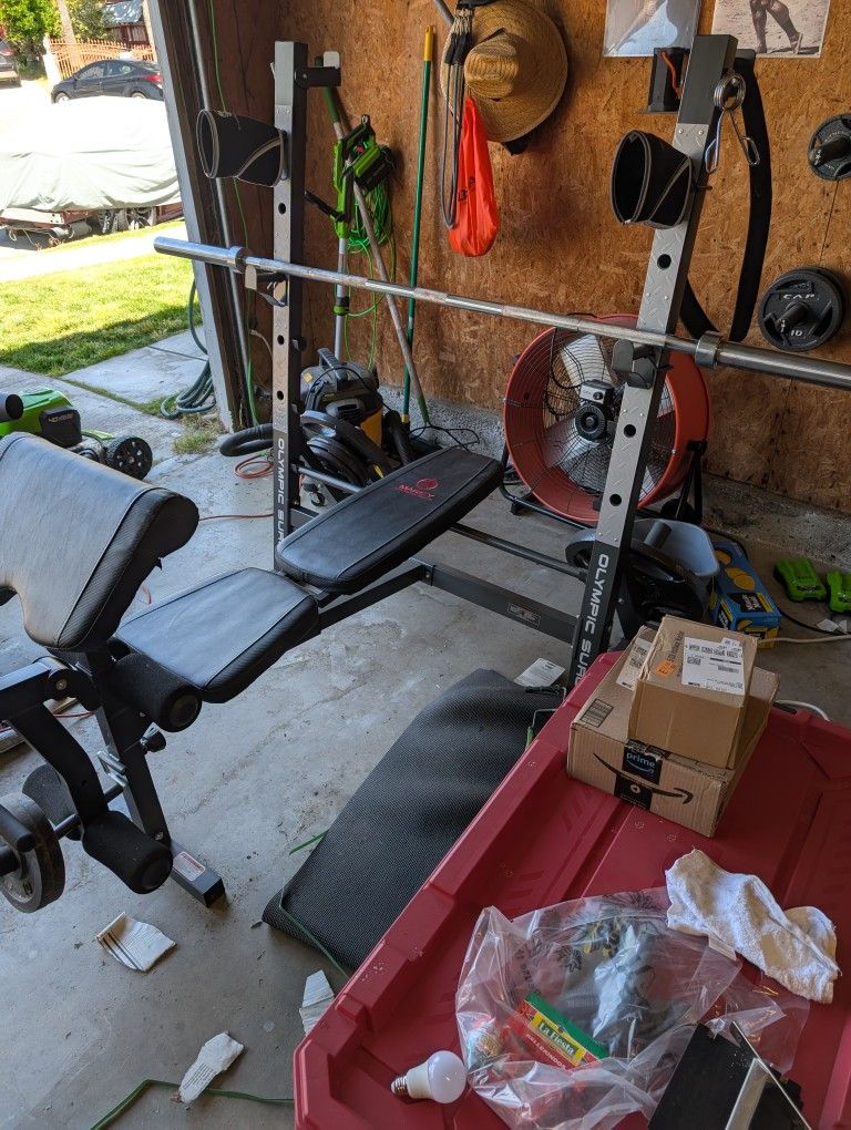 Weight bench