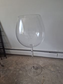 Decorative supersize wine glass