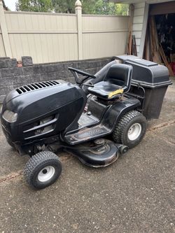 Briggs and Stratton Lawn Mower with Rear Bagger