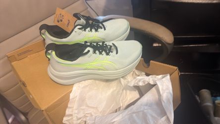 Men’s asics shoes