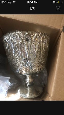 Serene Spaces Living Antique Gold Vase for Flowers, 8 1/2in Gold Urn for Centerpieces, Weddings, Events