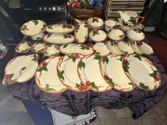  Vintage Dinnerware Franciscan Apple Design 