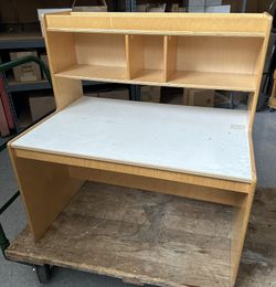 FREE!!! Student Desk