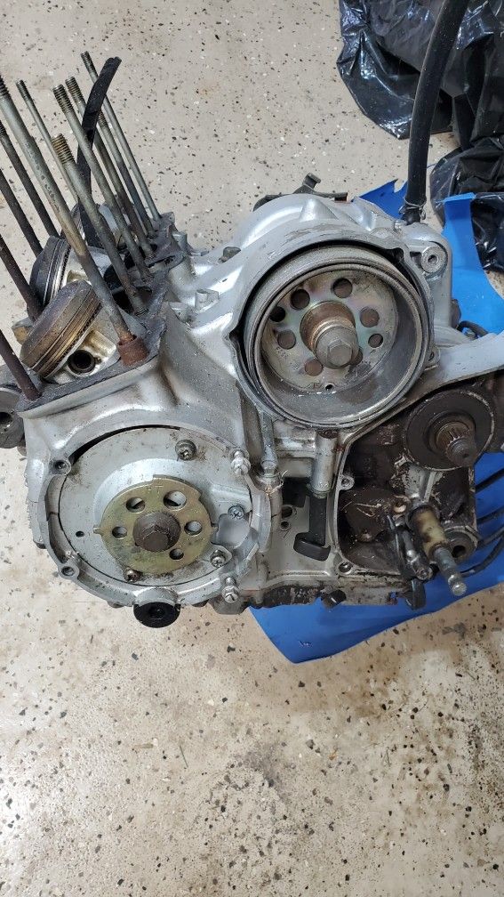 Yamaha XJ 600 SECA II Engine Block