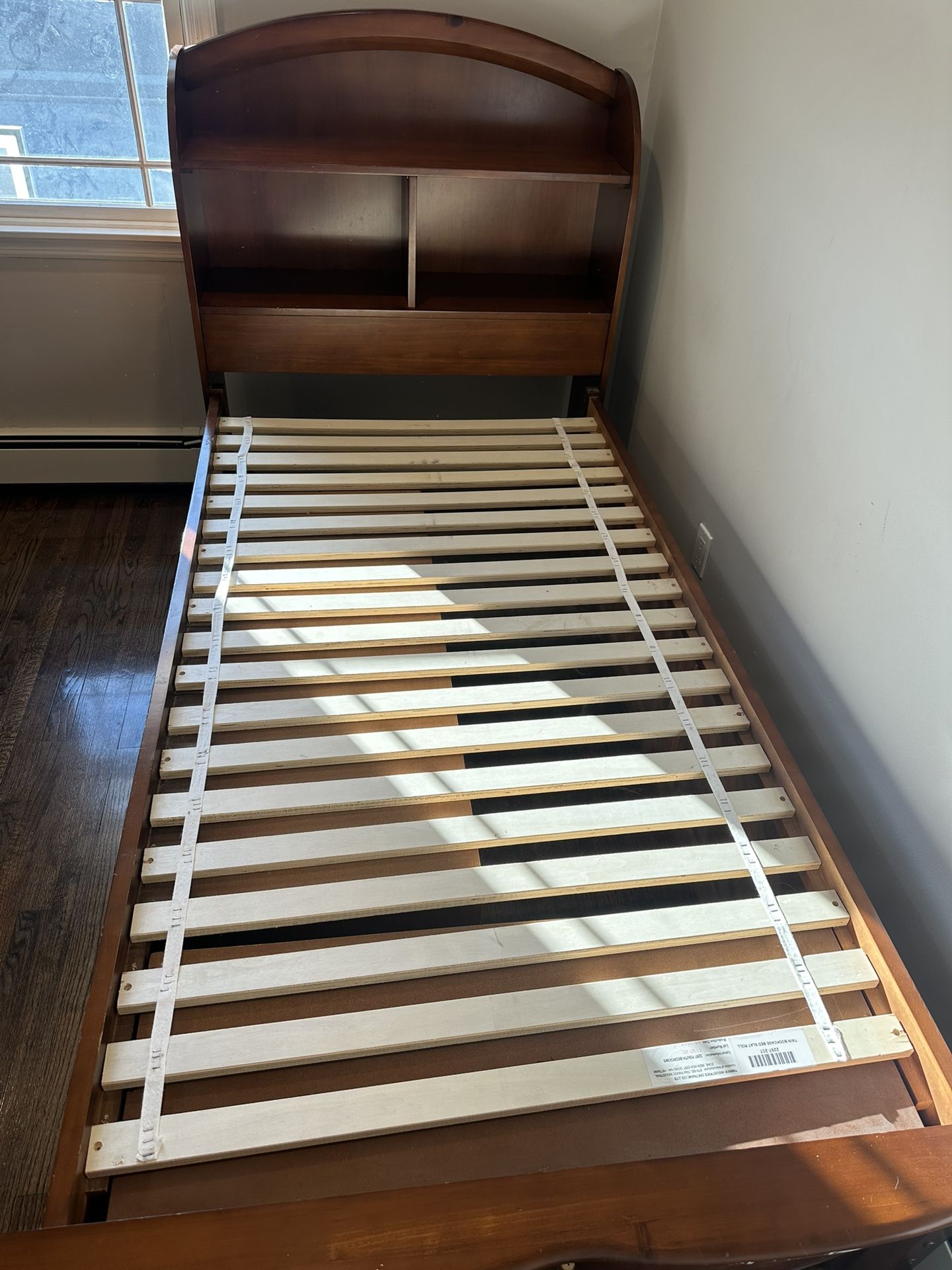 Raymour & Flanigan Captains Bed