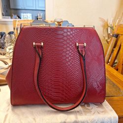 Vintage Style Red Shoulder Bag 