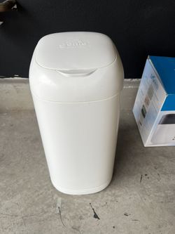 Diaper Genie with refill bags