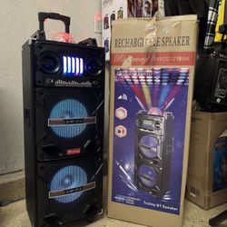 Rechargeable Music Player With Microphone 