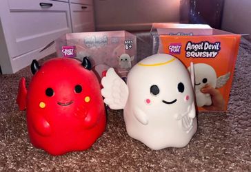 Large Ghost Squishy