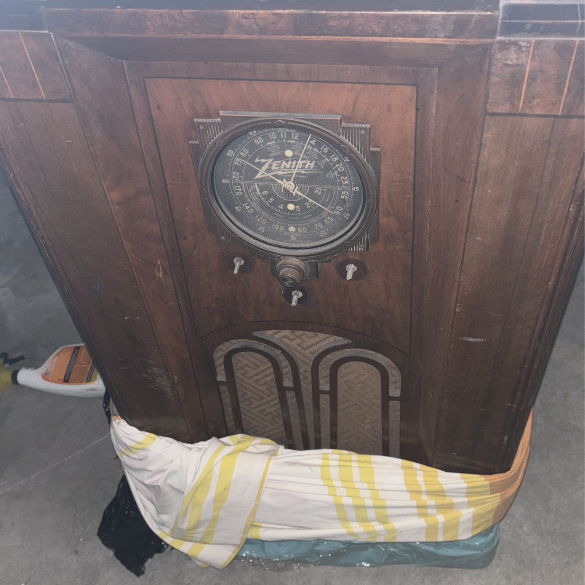 Old Zenith Radio Doesn’t Work 