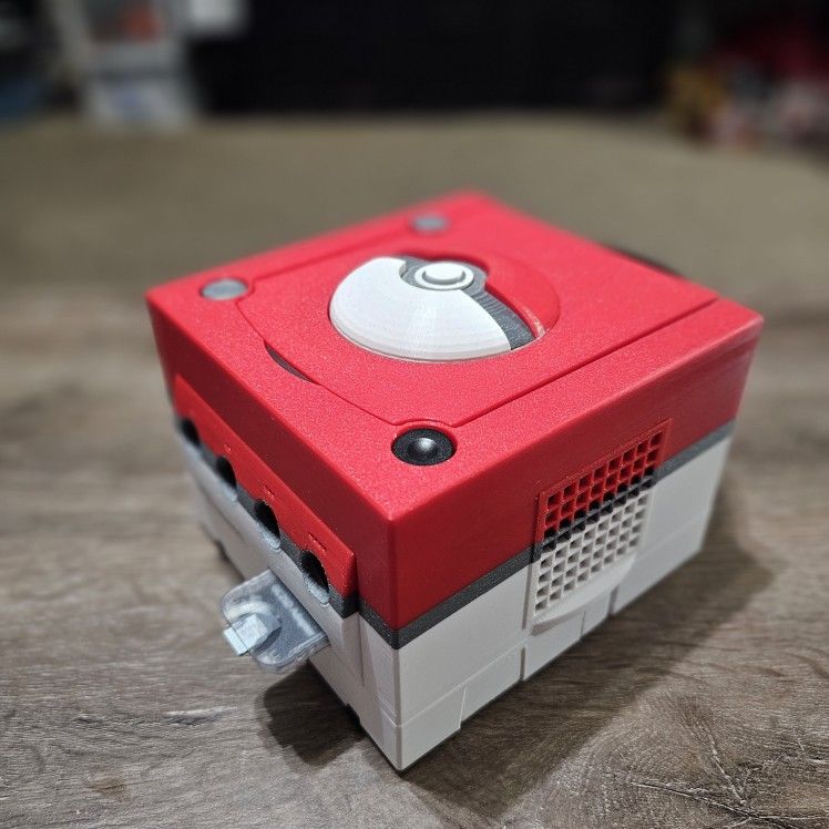 Custom Poké Ball Nintendo GameCube – Picoboot Mod – 1TB SD – Plays GC/NES/SNES/GBA