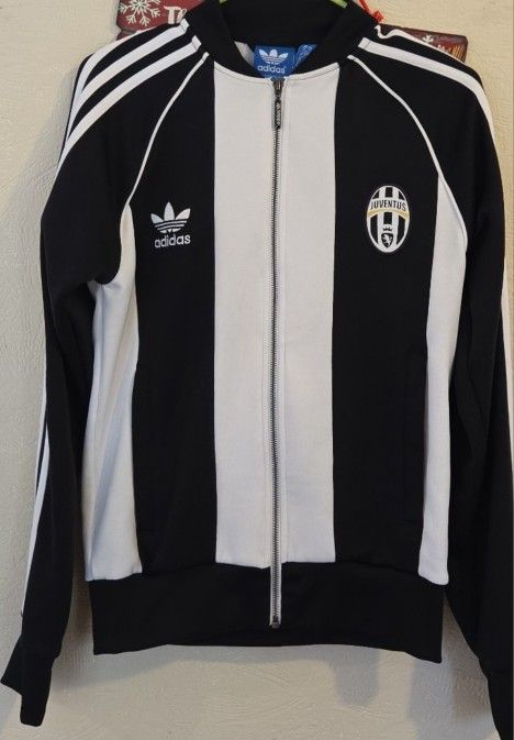 Mens  Juventus  Jacket  Size Xs