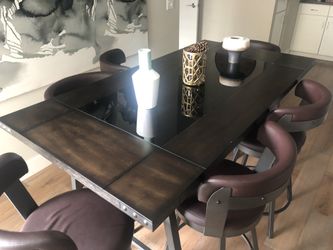 Dining room table w/chairs.