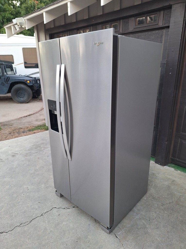 Whirlpool Refrigerator 