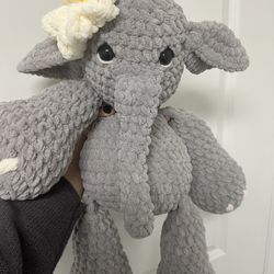 Plush Elephant (crocheted)
