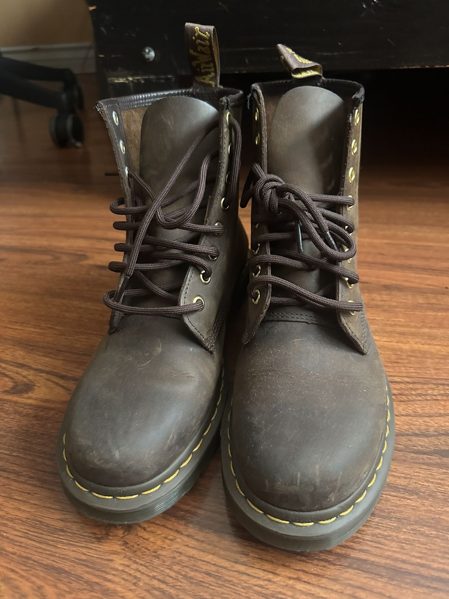 Men’s Doc Martens Size 9