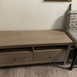 TV STAND IKEA