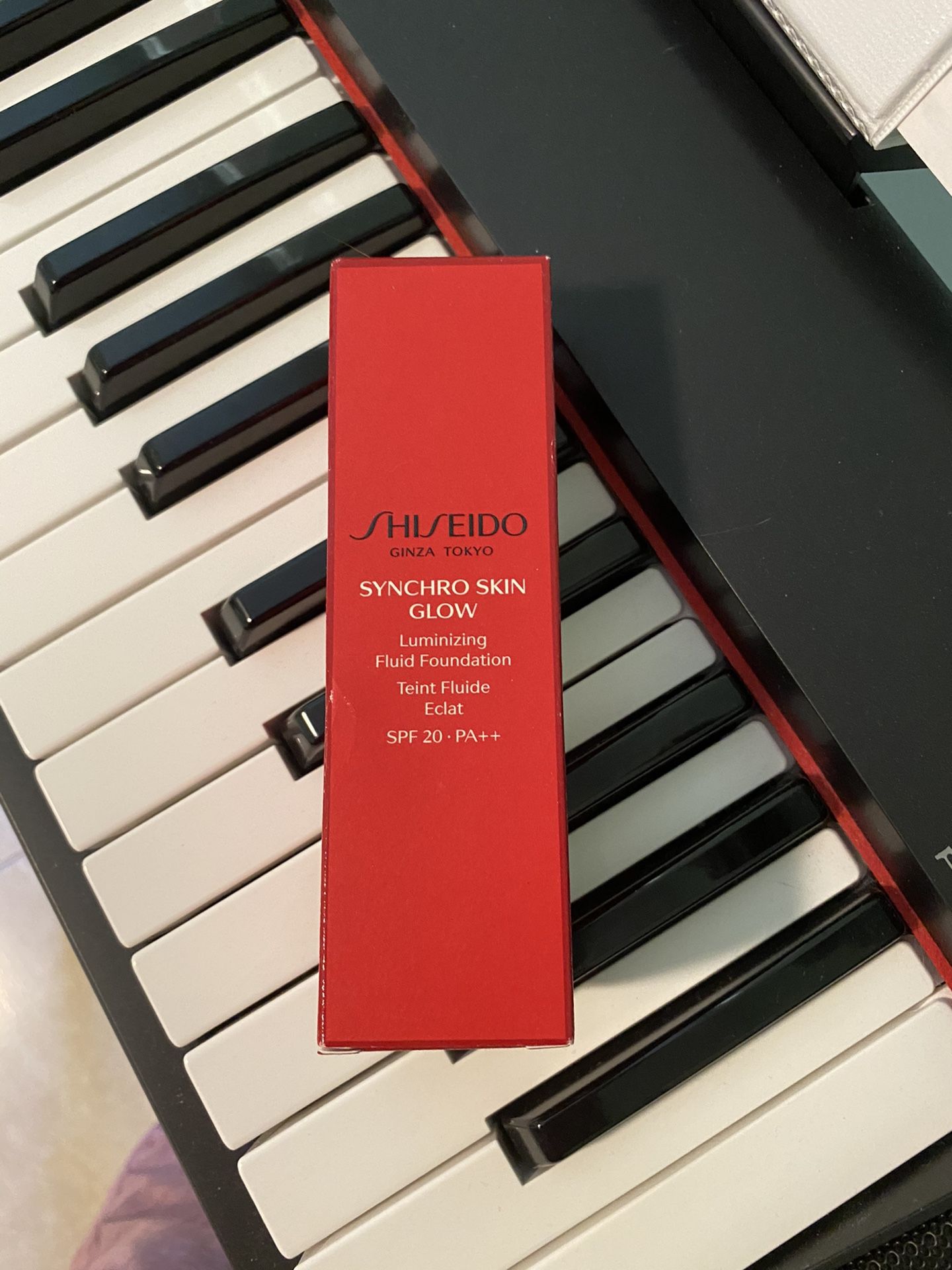  Shiseido Synchro Skin Glow Luminizing Fluid Foundation Spf 20, Gloden 2 - Original - Made in Japan