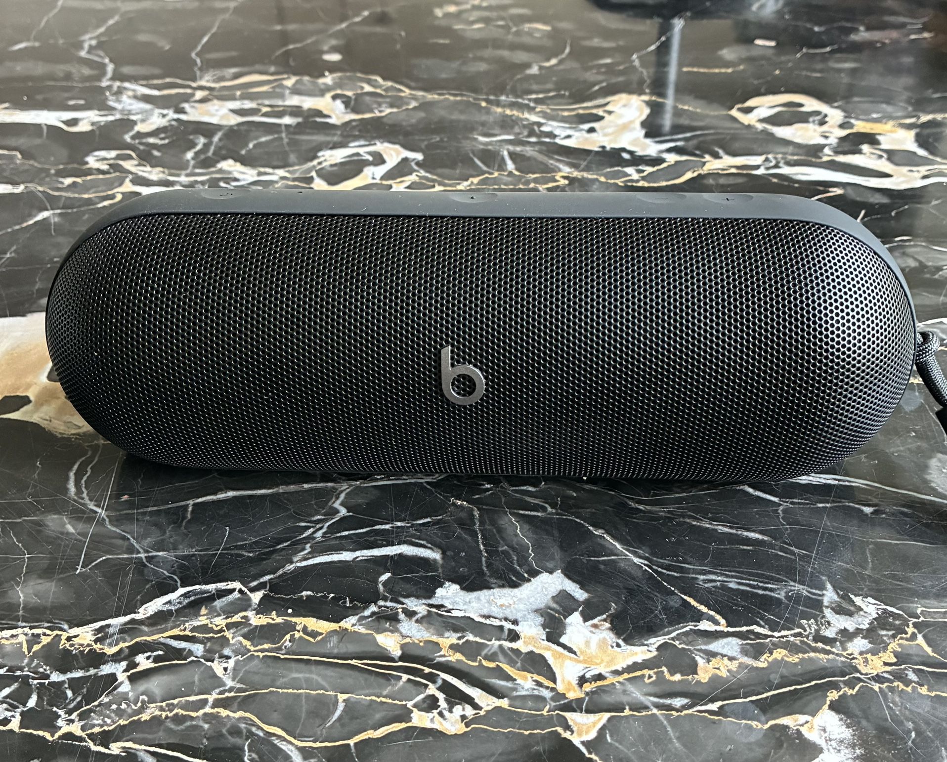 Beats Pill